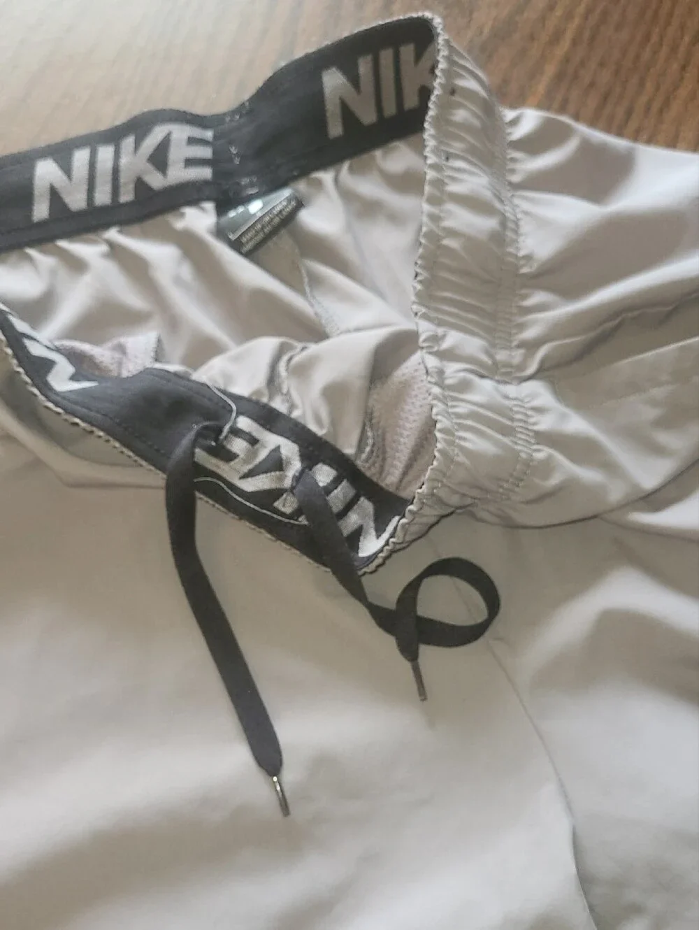 Nike Men's Light Grey Performance Training Shorts Size L
